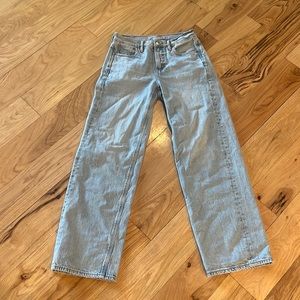 American Eagle 90s wide leg jeans! Size: US 2.